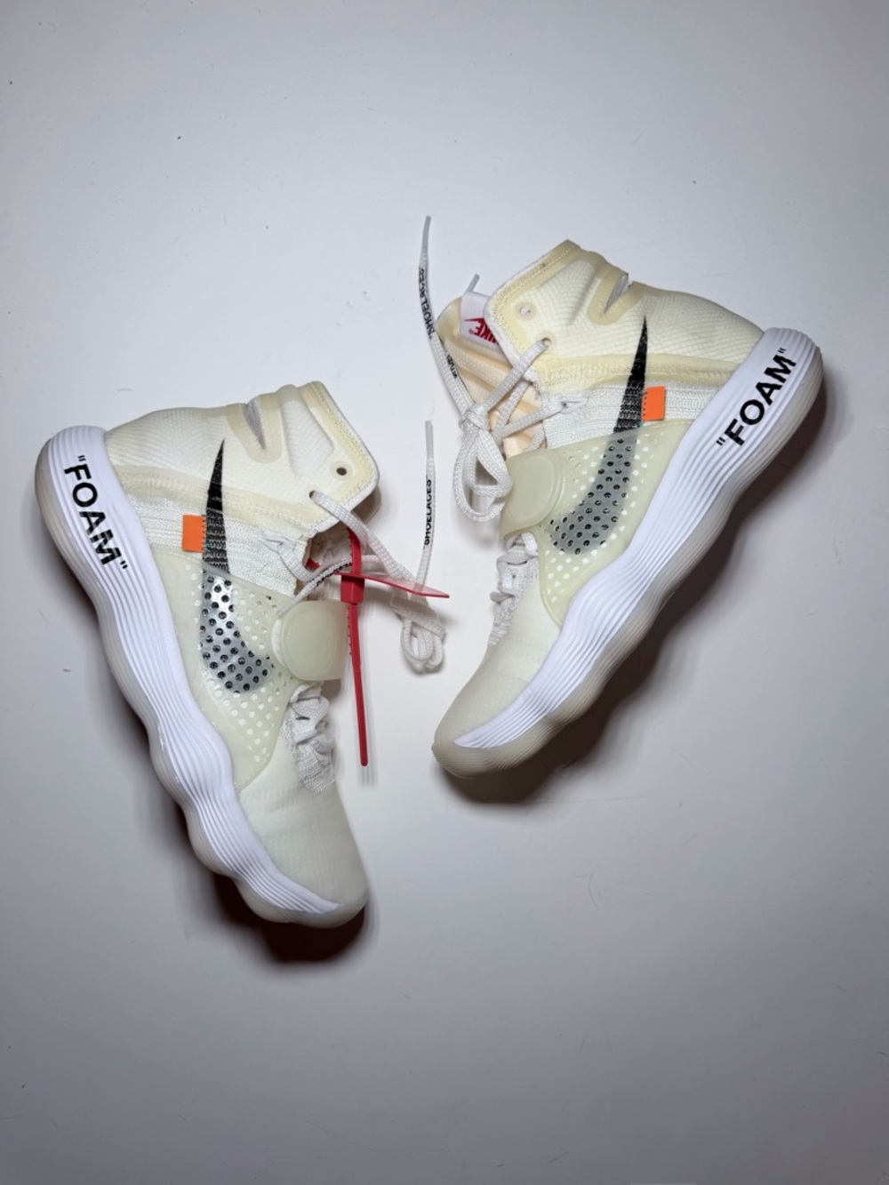 RARE Off-White x Hyperdunk 2017
Flyknit The Ten size 8.5 PE SE AJ4578 100
